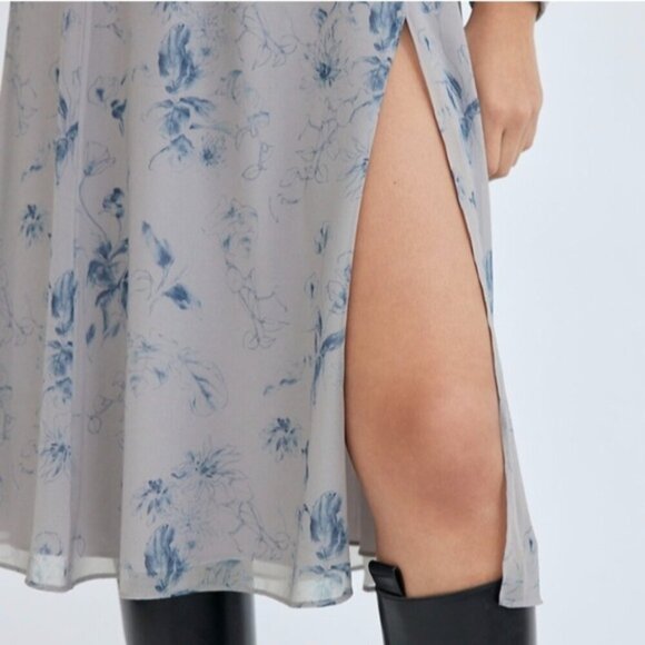 NWT Wilfred Bella Slit Dress Midi Floral ARITZIA XS - Picture 3 of 12